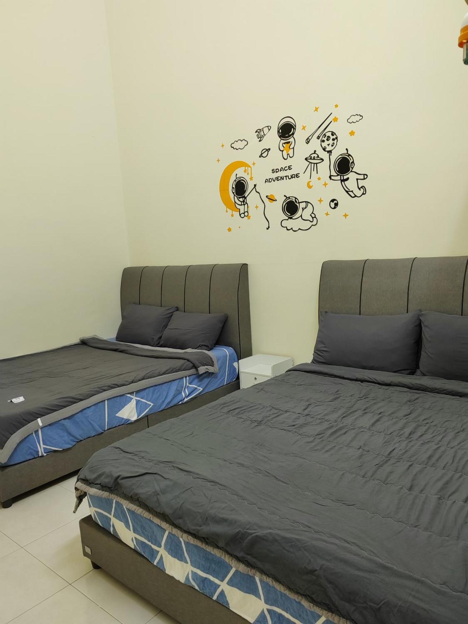 My Homestay Sitiawan - Astronaut Space House 8 Pax Exterior foto